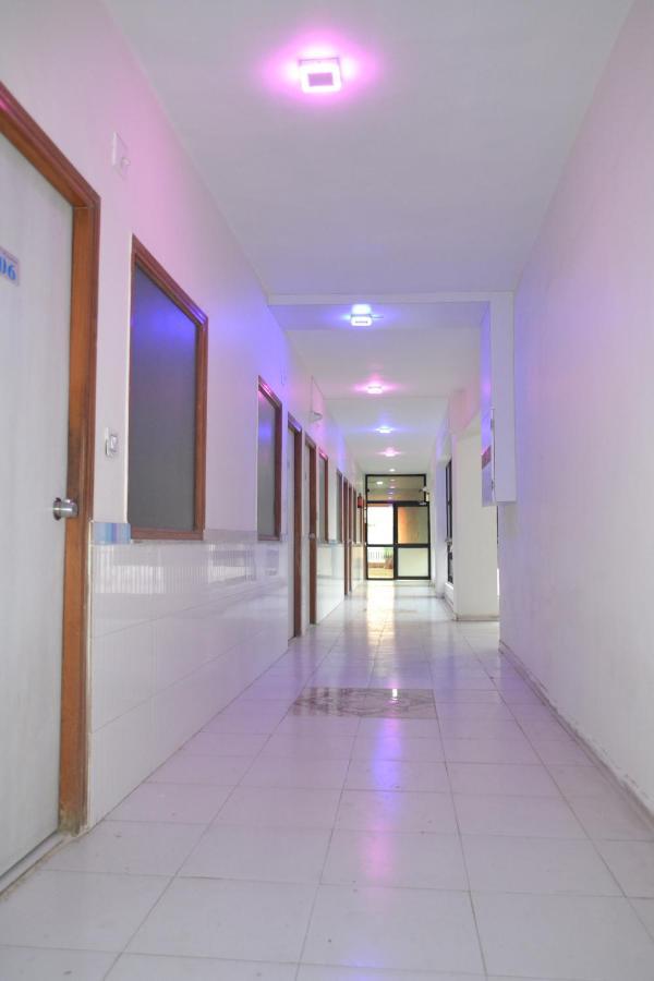 Hotel Runway Inn أحمد أباد المظهر الخارجي الصورة