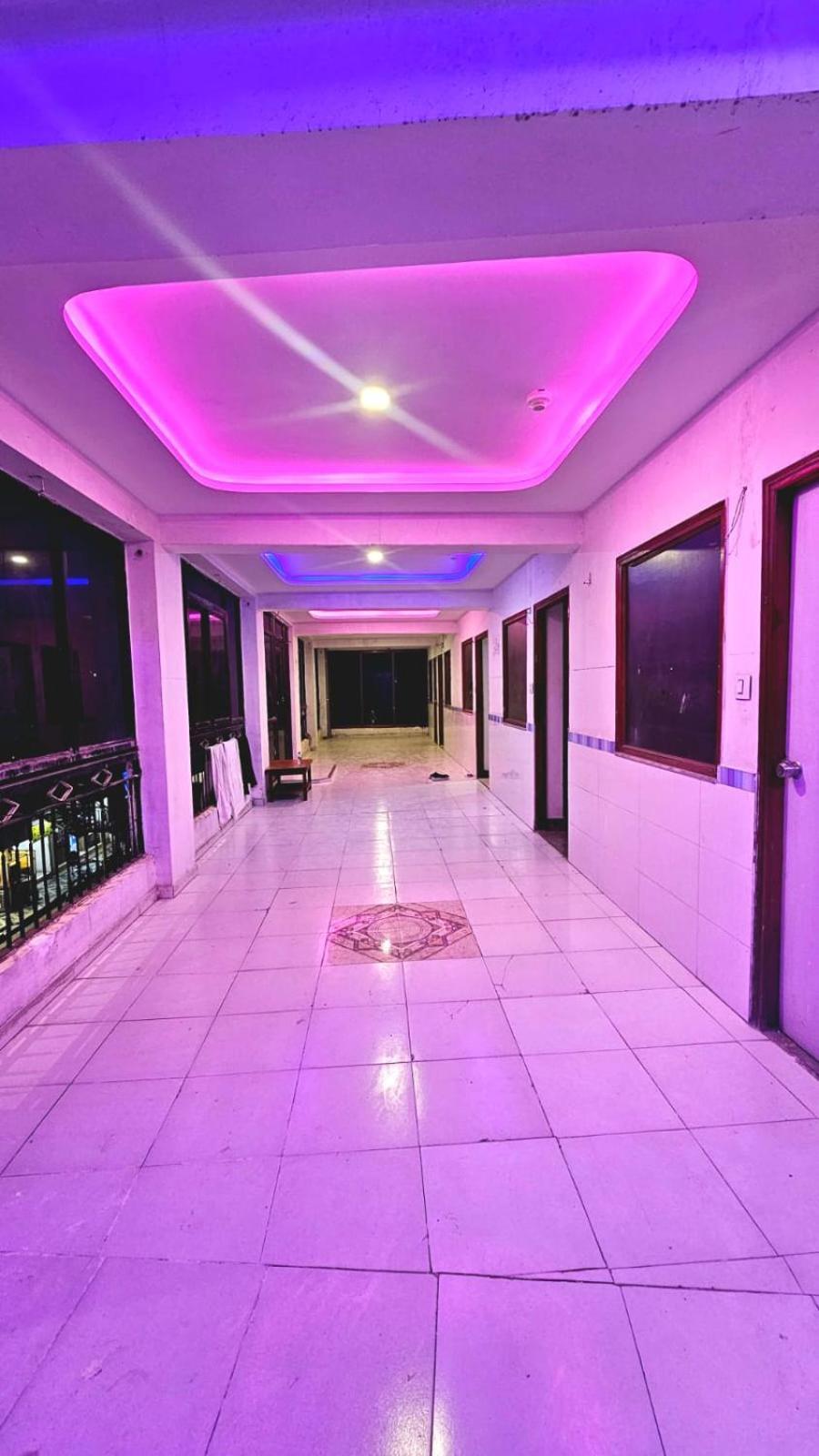 Hotel Runway Inn أحمد أباد المظهر الخارجي الصورة
